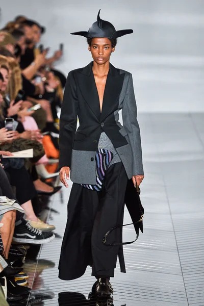Look 5